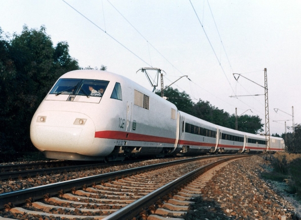 Nhà Thành Phố là thương hiệu thuộc Công ty cổ phần Nguyên Thông Quán